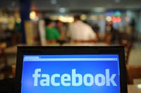 Facebook пообещал больше не удалять видео с обезглавливанием