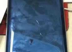 Xiaomi Mi6 с треснутым стеклом на фото