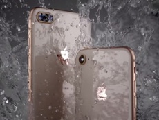 Известный блогер протестировал стеклянный iPhone 8 на прочность