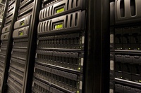 Серверный рынок замедляет рост