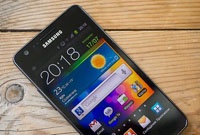 Samsung сделает ставку на премиальные смартфоны