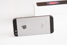 Для большинства покупателей iPhone SE стоимость оказалась ключевым фактором при выборе смартфона