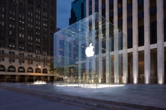 Apple запатентовала знаменитый «стеклянный куб»