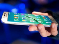 Samsung утверждает, что Galaxy S6 и S6 Edge не будут гнуться в задних карманах