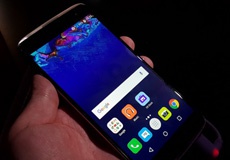 BlackBerry Hamburg – это Alcatel Idol 4 с другим логотипом