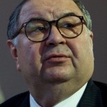 Российский миллиардер Алишер Усманов купил акции Apple на $100 млн