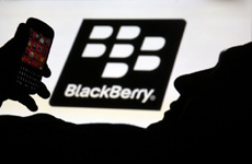 Убыточная BlackBerry решит судьбу телефонного бизнеса в сентябре
