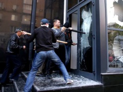 "Вольная борьба" с изъятием серверов силовыми структурами продолжается