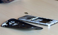 Почему взрываются аккумуляторы в смартфонах и как этого избежать?