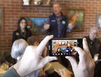 Чем современные гаджеты опасны для здоровья