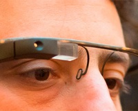 Google будет отслеживать взгляд пользователя "умных очков" и его реакции