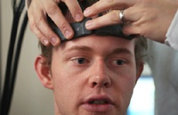 Назойливые уведомления мобильника блокируют с помощью сканера мозга