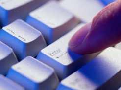 Находчивый мужчина воровал интернет у одних людей и продавал другим