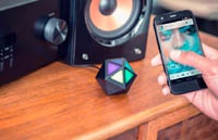 Moto Stream превратит любую акустическую систему в беспроводную