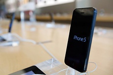 Заряжающийся iPhone 5 привел к гибели владельца