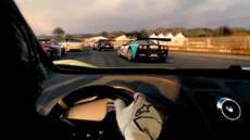 Этот гоночный симулятор помещает вас внутрь автомобиля, не прибегая к виртуальной реальности