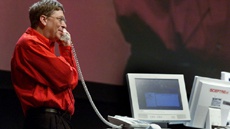 Как Билл Гейтс самостоятельно ответил на звонок в техподдержке