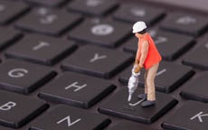 Компания из Франции спрятала бэкдор в 12 миллионах компьютеров