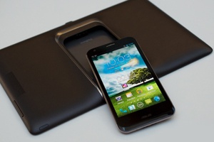 Asustek продала почти миллион устройств PadFone 2 по всему миру