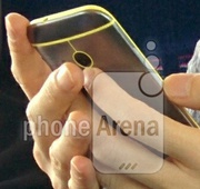 "Живое" фото HTC One mini 2