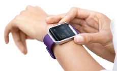 Крупнейшего в мире производителя фитнес-браслетов обвинили в обмане пользователей