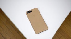 Каждый проданный iPhone приносит Apple все меньше денег