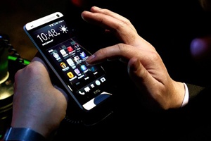 Глава HTC обещает уйти в отставку в случае провала смартфона HTC One