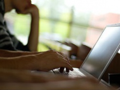 Российские интернет-пользователи 37% времени тратят на соцсети