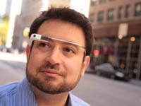 «Смерть» Google Glass опровергли сделкой с Intel