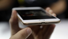 Насколько быстрее iPhone 8 заряжается по сравнению с iPhone 7