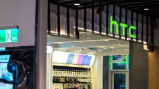 Доходы HTC падают слишком стремительно