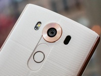 LG V10 проверили на прочность с помощью крупнокалиберной винтовки