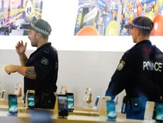 Центральный магазин Apple в Австралии эвакуировали после сообщения о заложенной бомбе