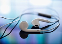 Apple запатентовала наушники, различающие людей