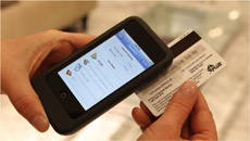 Apple обвиняется в дискриминации слепых клиентов