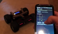 Самодельная Android-управляемая модель