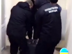 Фискалы "обчистили" квартиру директора провайдера "Триолан"