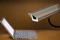 9 преступников, пойманных через социальные сети (Фото)