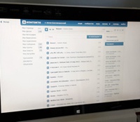 "ВКонтакте" назвали лидером по числу материалов о детских суицидах