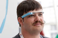 Google работает над вторым поколением Google Glass