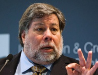 Возняк призвал Apple выпускать Android-смартфоны