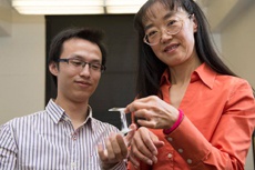 Ученые разработали материал-«жвачку» для литиево-ионных батарей