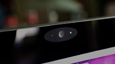 Новый вирус может завладеть веб-камерой и микрофоном Mac