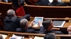 В 2012 году было выпущено 1,2 млрд смартфонов, планшетов и ПК