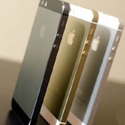 Apple стоит задуматься над конкурентоспособностью iPhone