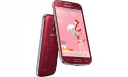 Samsung представила GALAXY S4 mini в стиле La Fleur