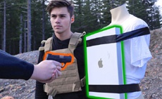 Книгу Apple за $300 можно использовать вместо бронежилета