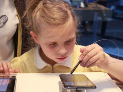 Бельгия запретит рекламировать сотовые телефоны детям