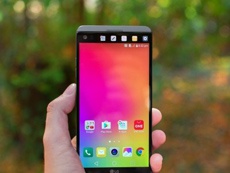 LG V30 может стать первым смартфоном компании с OLED-экраном