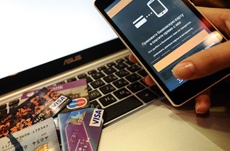 "Левые" приложения для смартфонов крадут карточные данные украинцев